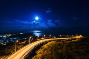 月夜のニライカナイ橋